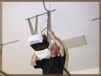 SOS Garage Doors Webster, TX 281-346-4192 - openers-cont-gr-02m